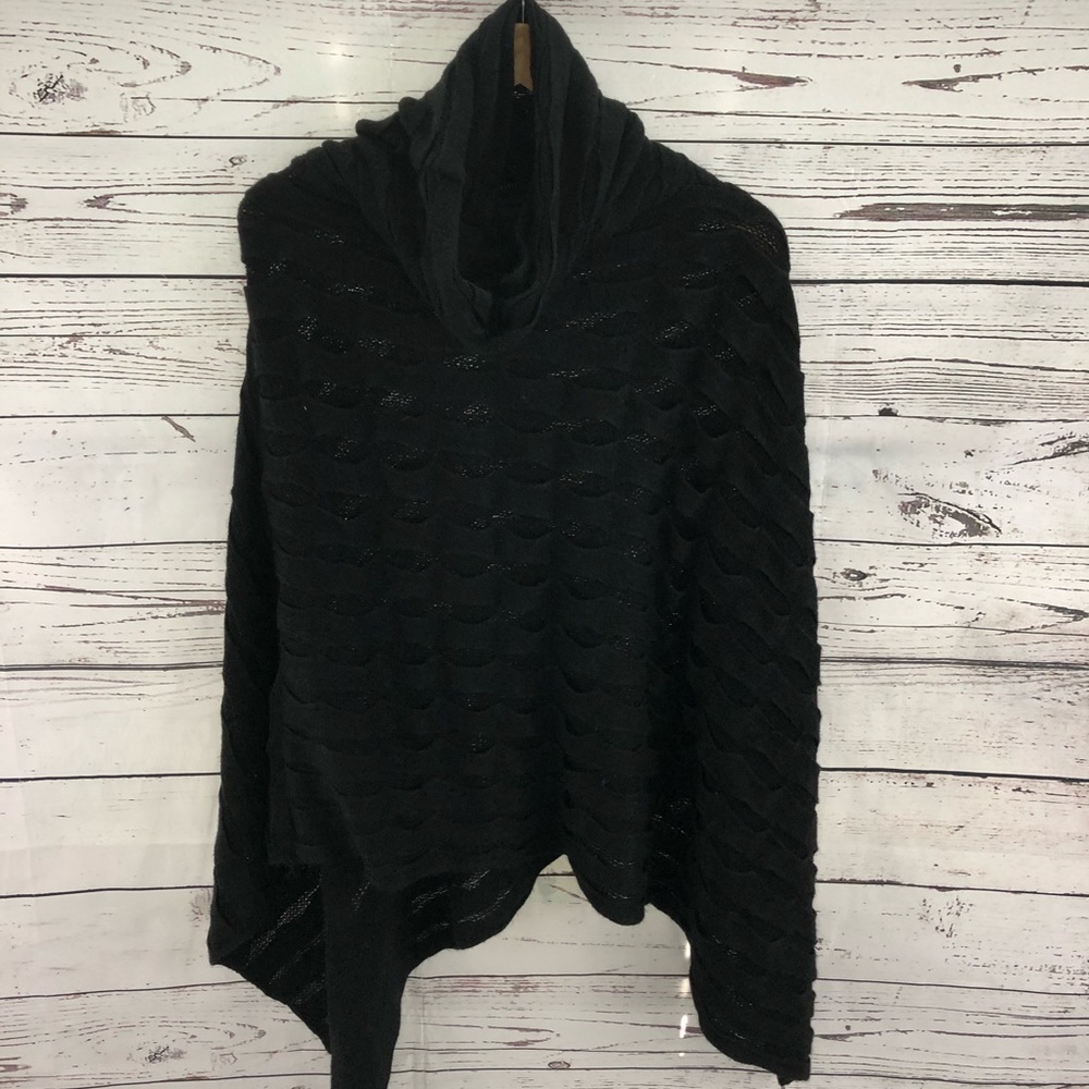 Veond Black Acrylic Cowl Neck Poncho OSFM
